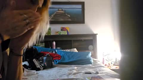 Snapshot of rjeanr chatting on 02.14.25 Randiz online show from 02.14.25