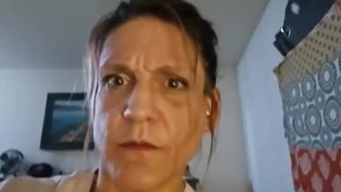 Snapshot of rjeanr chatting on 11.04.25 Randiz online show from 11.04.25