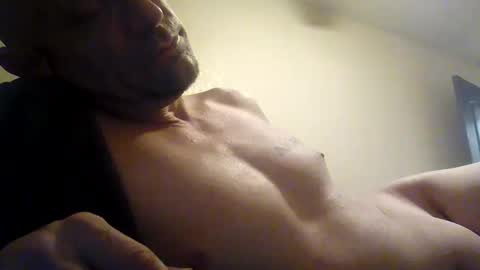 Snapshot of rjwabbit chatting on 12.14.25 Tom online show from 12.14.25