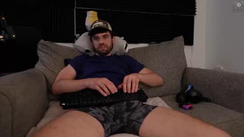 Ryan aka KeylimeRy online show from 11.05.25