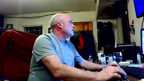 Snapshot of rnrd chatting on 03.17.26 rnrd online show from 03.17.26