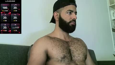 SebasRoa online show from 01.10.25