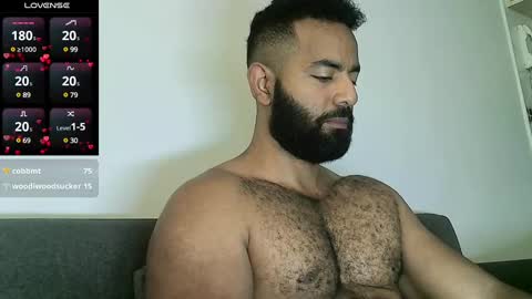 SebasRoa online show from 02.11.25