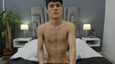 Roan Birkin online show from 02.04.25