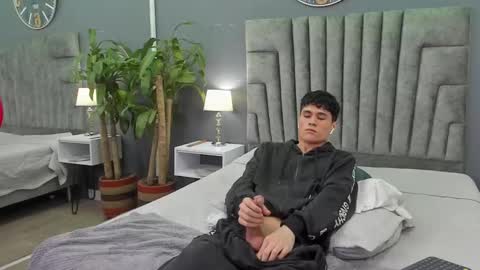 Roan Birkin online show from 02.07.25