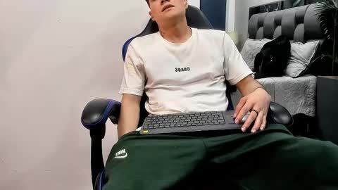 Roan Birkin online show from 10.14.25