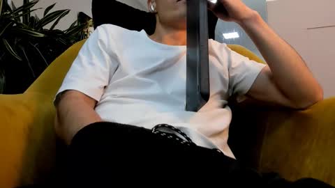 Roan Birkin online show from 02.10.26