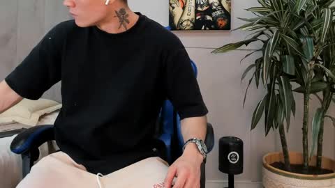 Roan Birkin online show from 05.07.26