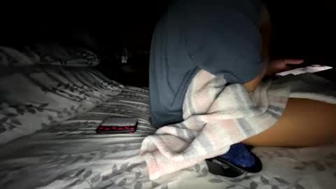 roarmance1 online show from 11.24.25