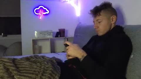 Snapshot of roastingcorn chatting on 01.04.25 RoastingCorn online show from 01.04.25