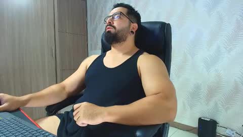 Snapshot of robby_k chatting on 10.04.25 Robby online show from 10.04.25