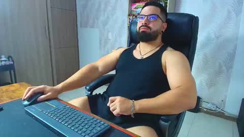 Snapshot of robby_k chatting on 11.08.25 Robby online show from 11.08.25