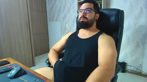 Snapshot of robby_k chatting on 11.25.25 Robby online show from 11.25.25