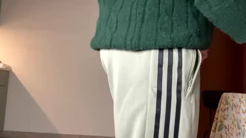 Snapshot of roberpierre_ho chatting on 03.10.26 roberpierre_ho online show from 03.10.26