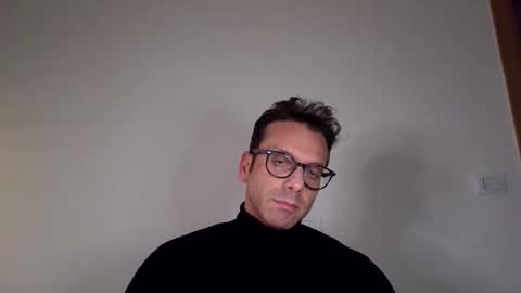 Snapshot of roberpierre_ho chatting on 03.30.26 roberpierre_ho online show from 03.30.26