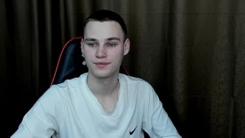 robert10211 online show from 01.09.25