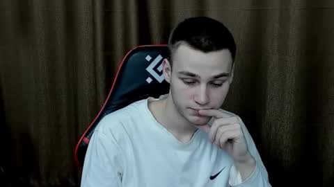 robert10211 online show from 01.15.25