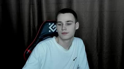 robert10211 online show from 01.17.25