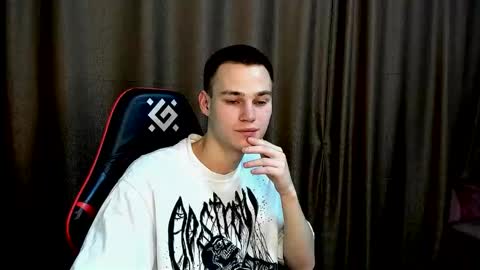 robert10211 online show from 12.16.25