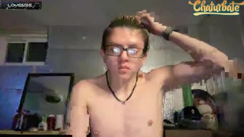 Snapshot of robertcicijr21 chatting on 12.08.24 Robert Cici Jr. online show from 12.08.24