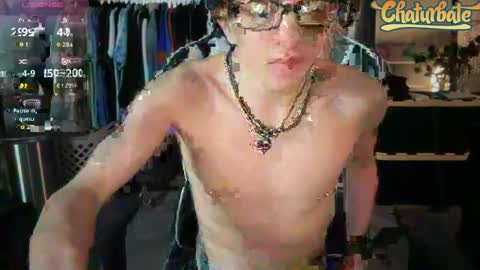 Snapshot of robertcicijr21 chatting on 10.10.25 Robert Cici Jr. online show from 10.10.25