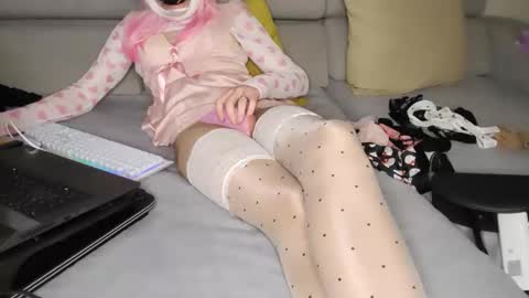 Snapshot of roberthauwu chatting on 11.03.25 roberthauwu online show from 11.03.25