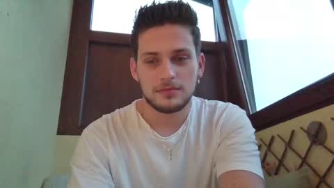 Snapshot of roberto_twink1 chatting on 12.11.24 Roberto online show from 12.11.24