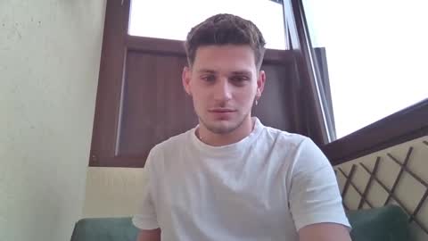 Snapshot of roberto_twink1 chatting on 01.21.25 Roberto online show from 01.21.25