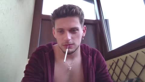 Snapshot of roberto_twink1 chatting on 02.15.25 Roberto online show from 02.15.25