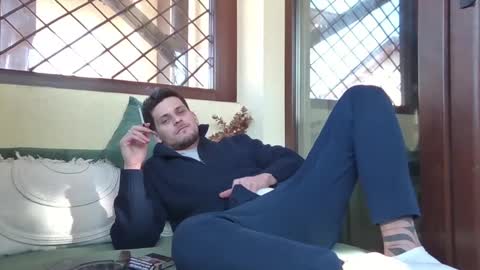 Snapshot of roberto_twink1 chatting on 03.04.25 Roberto online show from 03.04.25