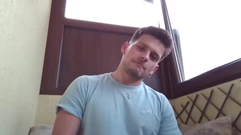 Snapshot of roberto_twink1 chatting on 03.11.25 Roberto online show from 03.11.25