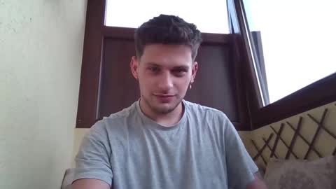 Snapshot of roberto_twink1 chatting on 03.12.25 Roberto online show from 03.12.25