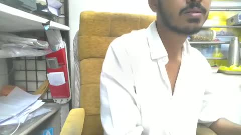 Snapshot of robertsalia220 chatting on 12.26.24 Robertsalia online show from 12.26.24