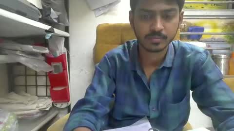 Snapshot of robertsalia220 chatting on 01.20.25 Robertsalia online show from 01.20.25