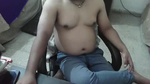 Snapshot of robin2010ken_ chatting on 10.08.25 robin online show from 10.08.25