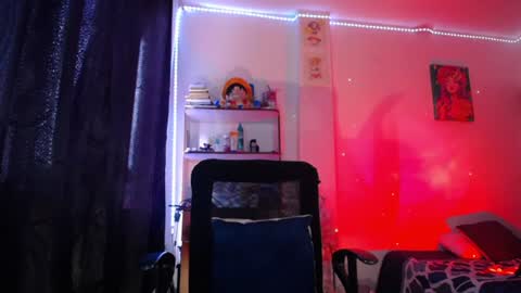 Snapshot of robin__nj chatting on 06.14.26 Robin online show from 06.14.26