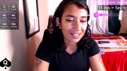 Snapshot of robin_h00t chatting on 11.26.25 Ivanna and Robin online show from 11.26.25