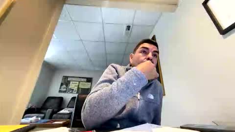 Snapshot of roblatino12 chatting on 11.14.25 roblatino12 online show from 11.14.25