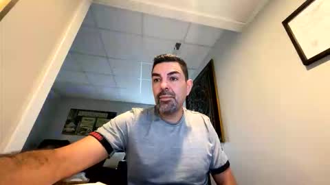 Snapshot of roblatino12 chatting on 12.14.25 roblatino12 online show from 12.14.25