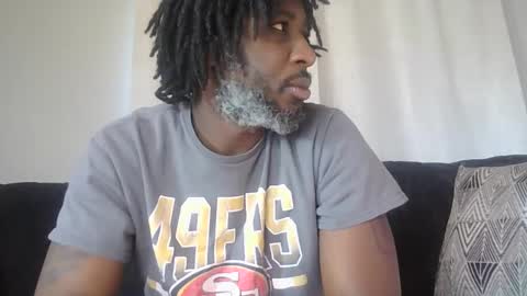 Snapshot of robo_cox chatting on 12.01.24 BBC America online show from 12.01.24