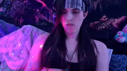 Snapshot of robyn684 chatting on 11.11.25 Robyn online show from 11.11.25