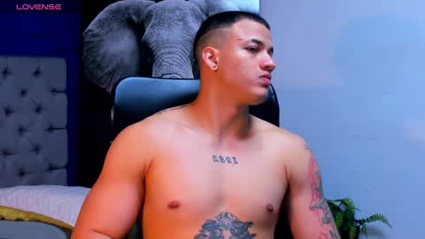 rocco_santos online show from 10.12.25