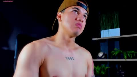rocco_santos online show from 04.08.26