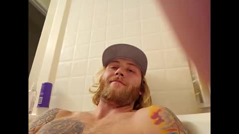 Snapshot of rockhardsurfers chatting on 12.26.24 rockhardsurfers online show from 12.26.24