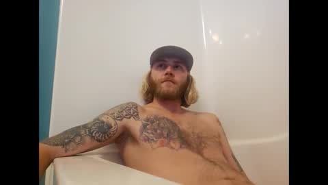 Snapshot of rockhardsurfers chatting on 01.11.25 rockhardsurfers online show from 01.11.25