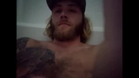 Snapshot of rockhardsurfers chatting on 01.23.25 rockhardsurfers online show from 01.23.25