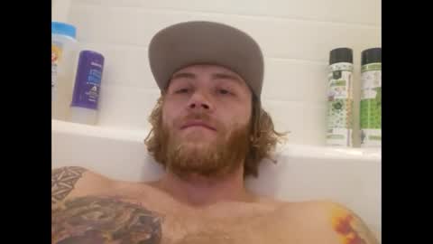 Snapshot of rockhardsurfers chatting on 02.20.25 rockhardsurfers online show from 02.20.25