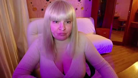 Snapshot of rocknlinxx chatting on 02.23.25 Rocknlinxx online show from 02.23.25