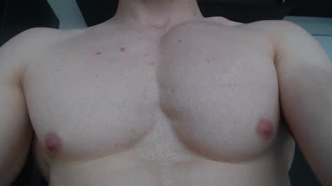 Snapshot of rocky_muscle chatting on 12.03.25 rocky muscle online show from 12.03.25