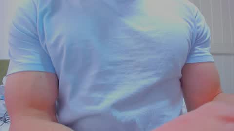 Snapshot of rocky_muscle chatting on 07.28.26 rocky muscle online show from 07.28.26